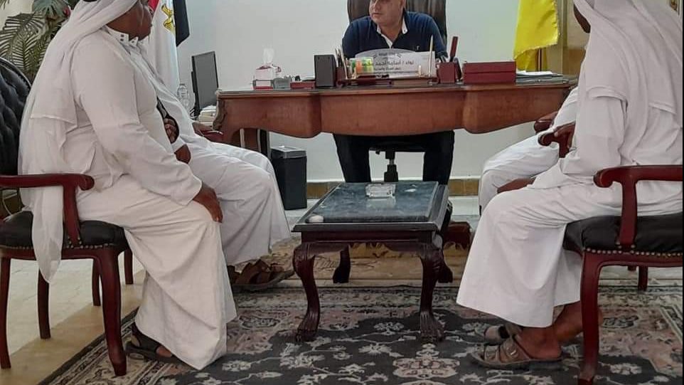 لقاء رئيس مجلس مدينه العريش بمواطني قرية الطويل 