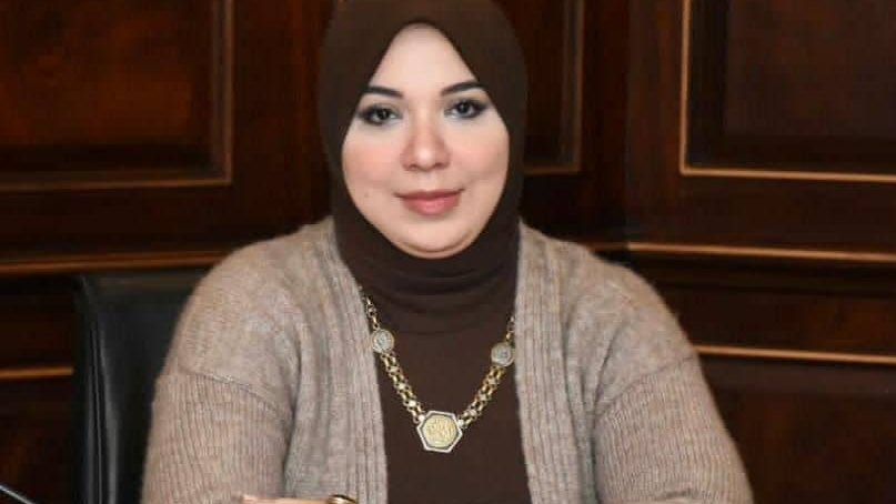  النائبة دينا هلالي، عضو مجلس الشيوخ