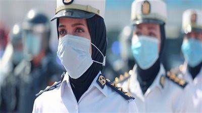 ضابطات الشرطة