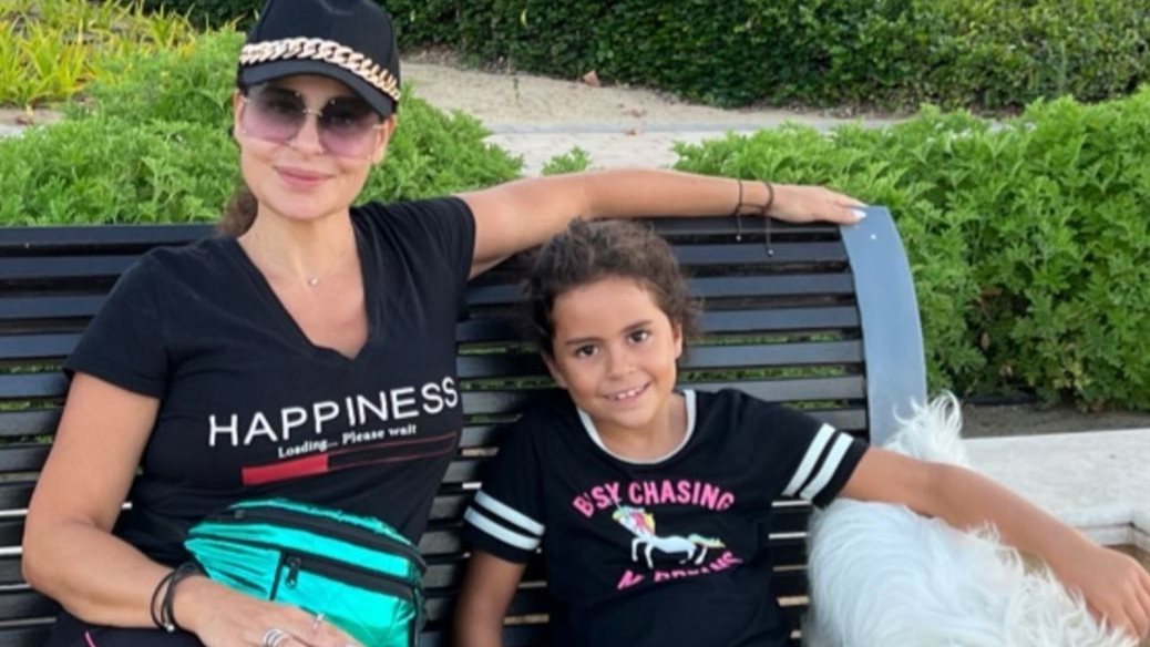 كارول سماحة وابنتها