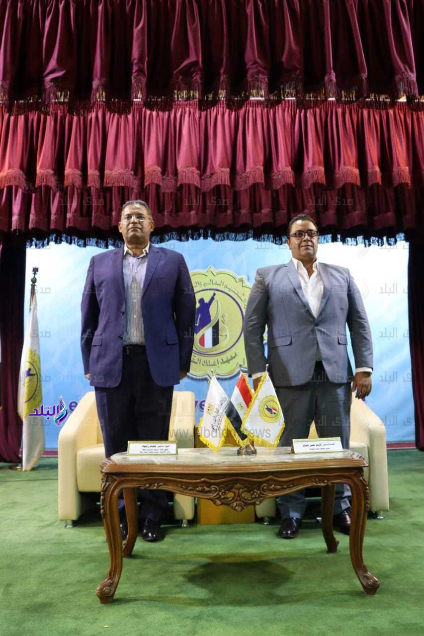 معهد إعداد القادة يستكمل برنامج إعداد القادة العام