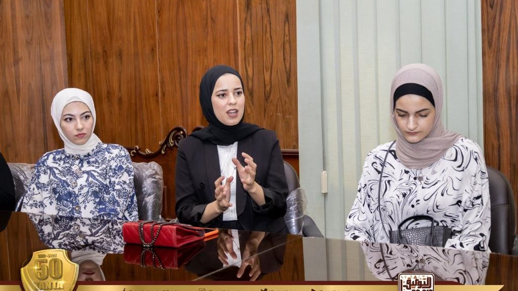 طلاب وطالبات جامعة طنطا 