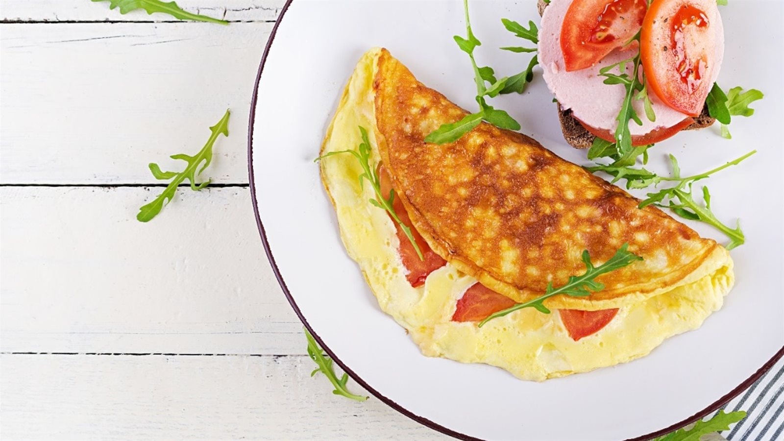 بيض باللانشون