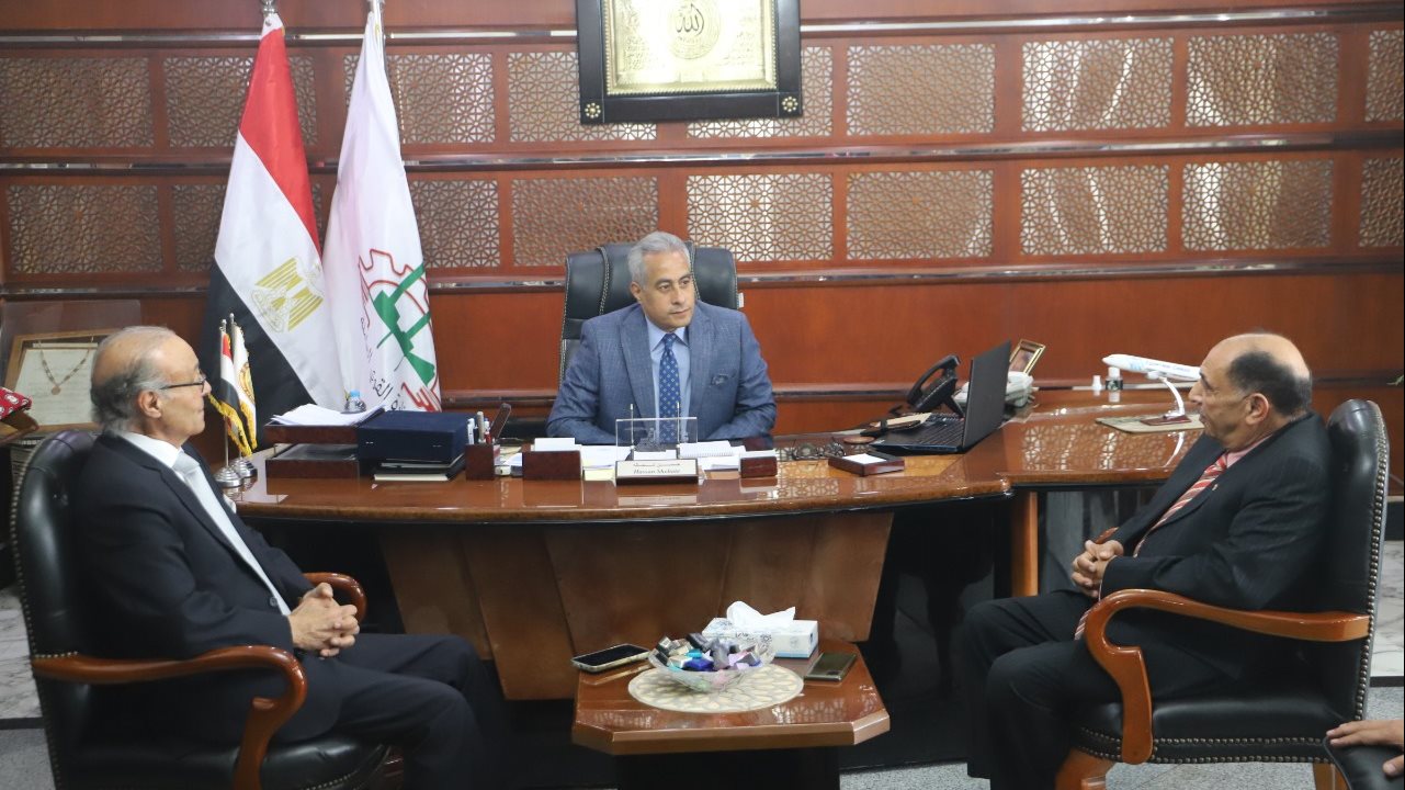 وزير القوى العاملة مع وفد الاتحاد العام للمصريين في الخارج 