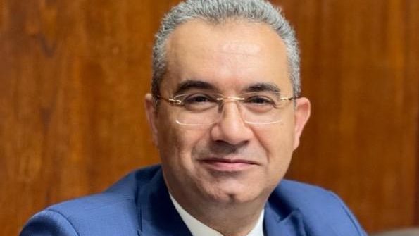  عميد كلية هندسة بجامعة طنطا 