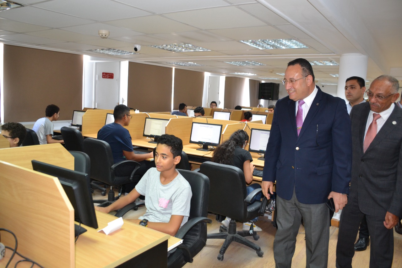 رئيس جامعة الإسكندرية الدكتور عبدالعزيز قنصوة