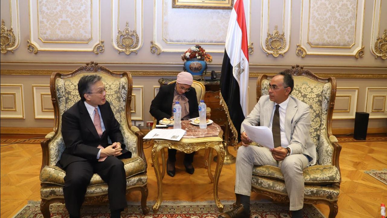 هانى سرى الدين يستقبل سفير اليابان بالقاهرة أوكا هيروشي