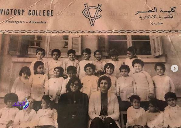 ذكرايات الفنانة نرمين الفقي بالمدرسة