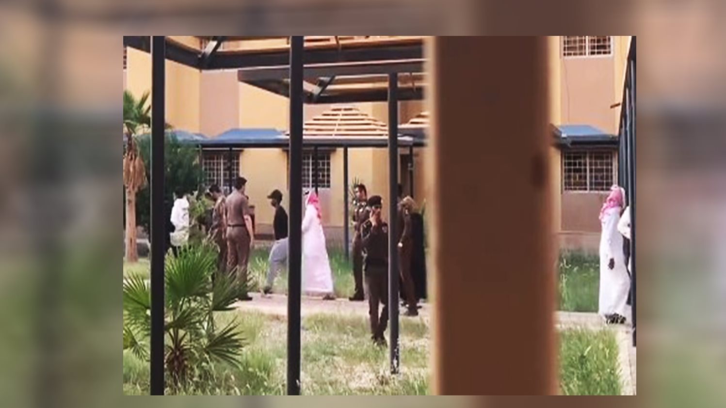 السعودية .. فتح تحقيق في مقاطع الاعتداء على أيتام خميس مشيط