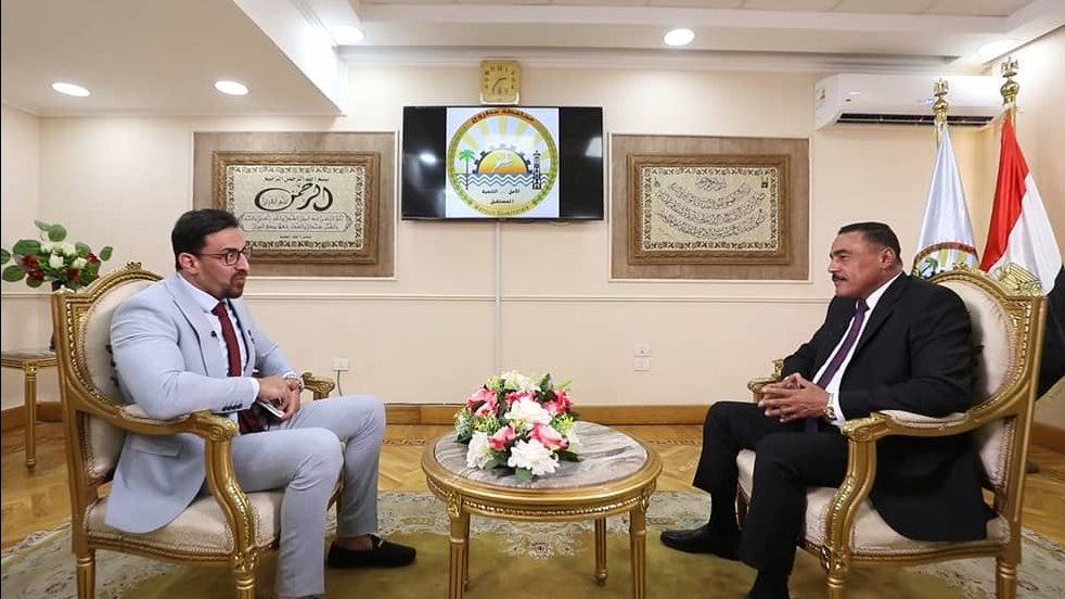 محافظ مطروح في ضيافة صناع القرار 