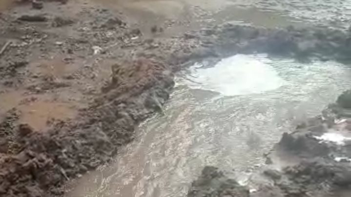 انكسار خط مياه الشرب 