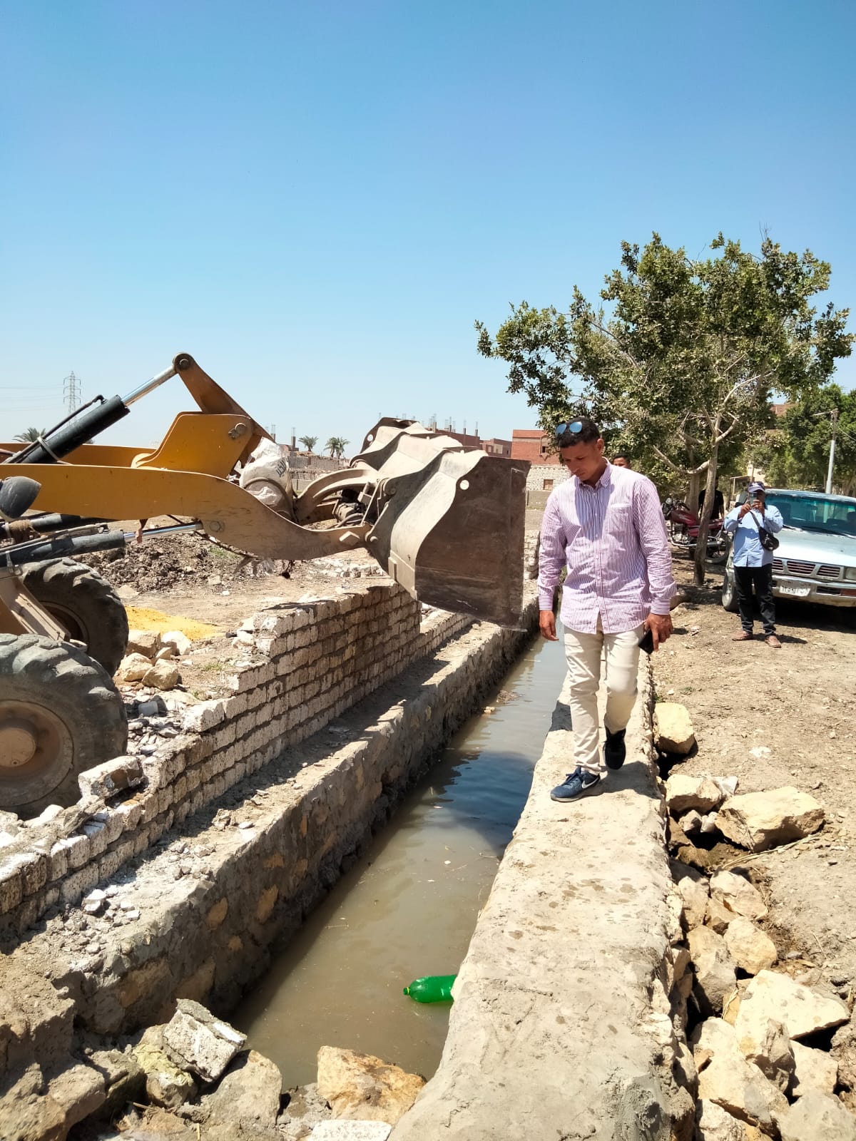 حملات الازالة مستمرة
