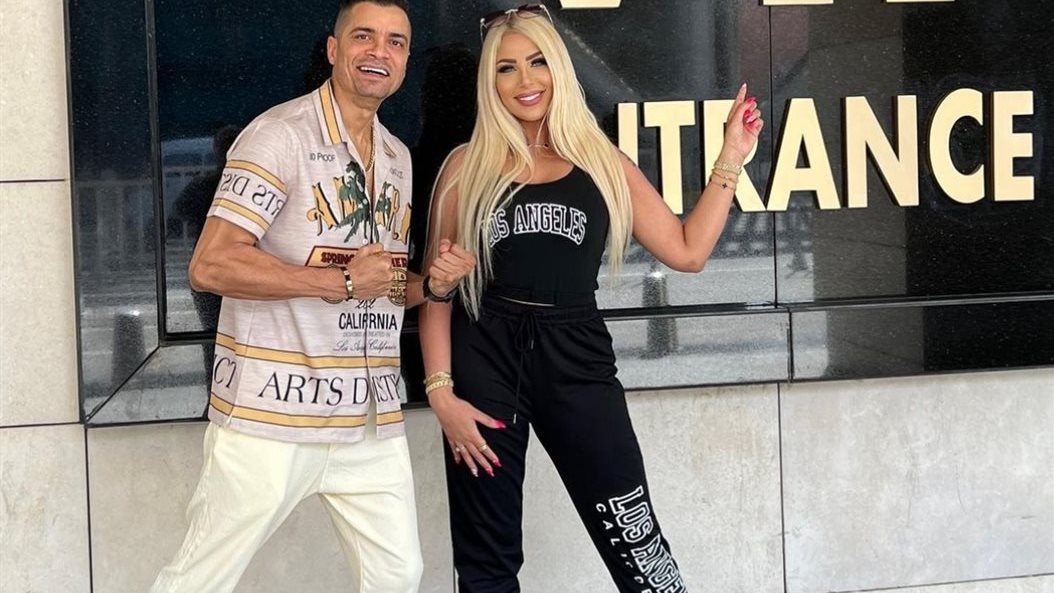 شاكوش وسارة