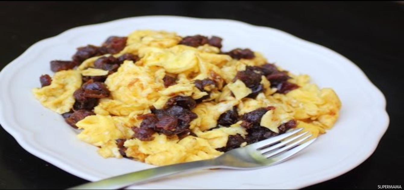 طريقة-عمل-بيض-بالعجوة