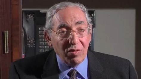  الدكتور محمد غانم ، أستاذ الطب النفسي 