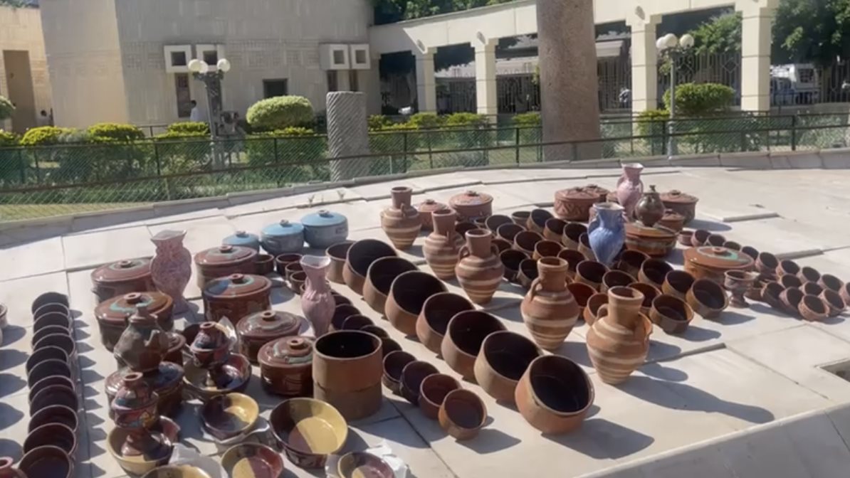 صناعة الفخار 
