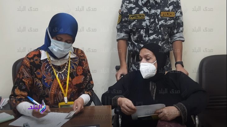 تسهيل الاجراءات لكبار السن