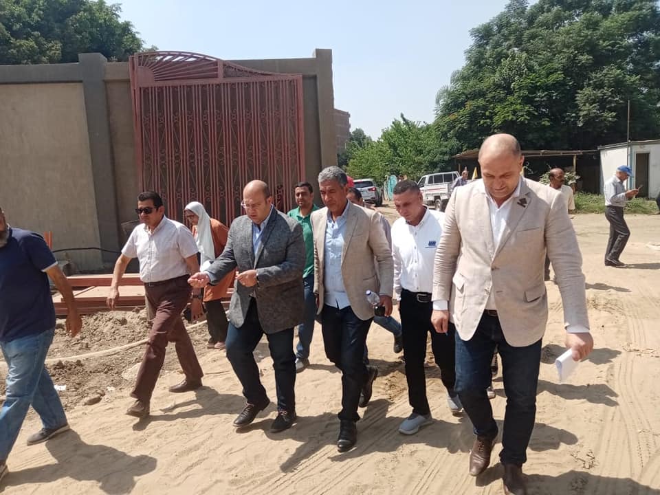 رمزي يتفقد مشروعات مياه الشرب والصرف الصحي