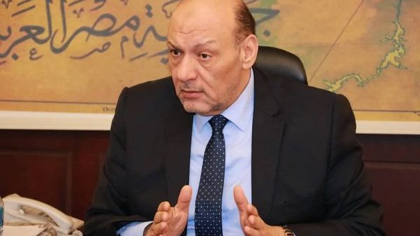 حسين أبو العطا، رئيس حزب المصريين