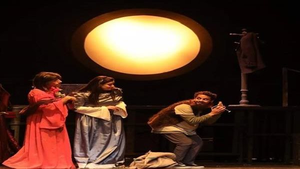 العرض المسرحي طاهرة العرض المسرحي طاهرة