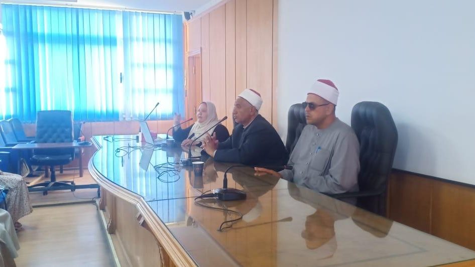 مهارات التواصل الإعلامي دورة تدريبية بأداب الإسكندرية