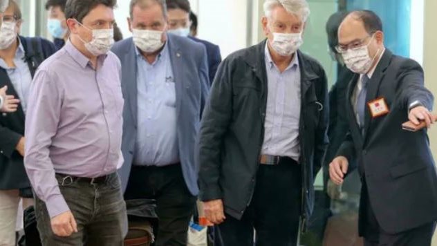وفد من المشرعين الفرنسيين يصل تايوان وفد من المشرعين الفرنسيين يصل تايوان