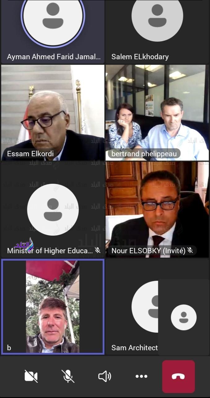 وزير التعليم العالي يعقد اجتماعًا مع الشركة المُنفذة لمشروع بناء 