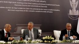 رئيس المحكمة خلال المؤتمر