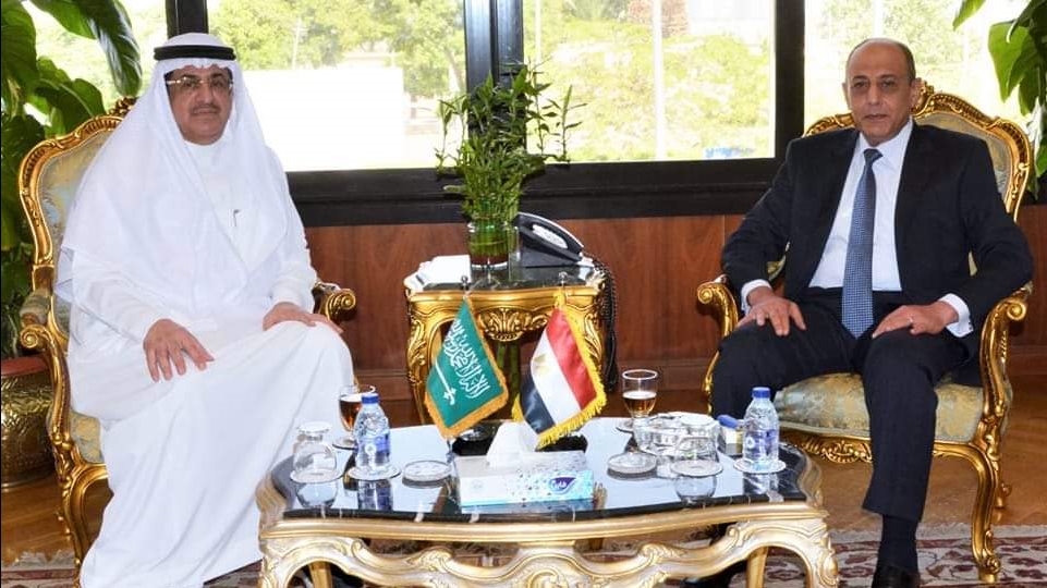 وزير الطيران مع وزير الدولة السعودي