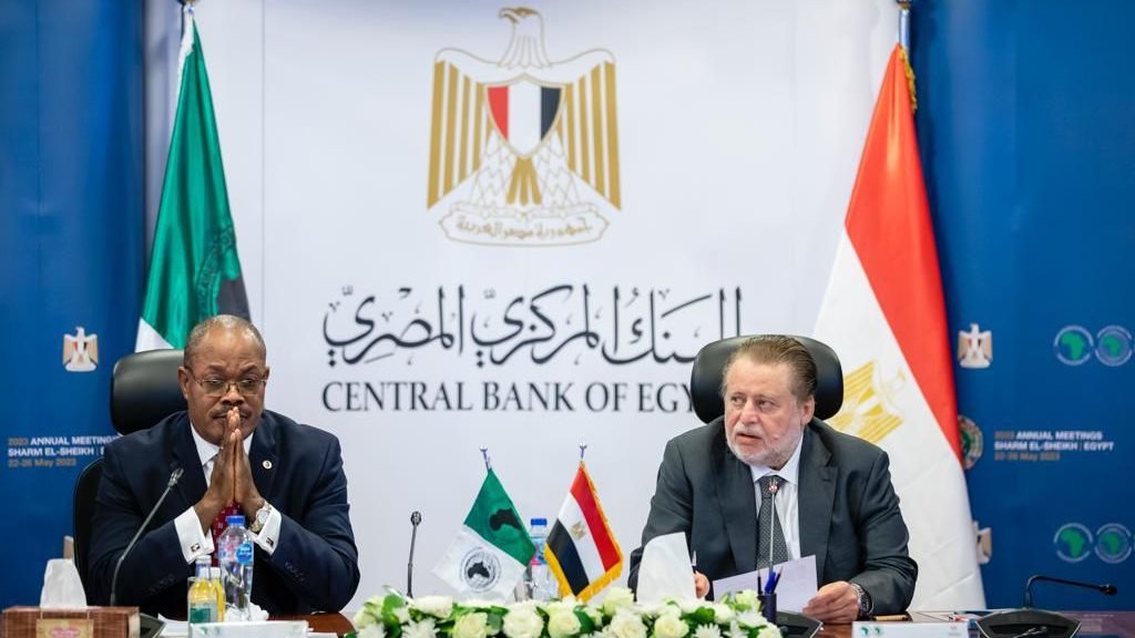خلال التوقيع