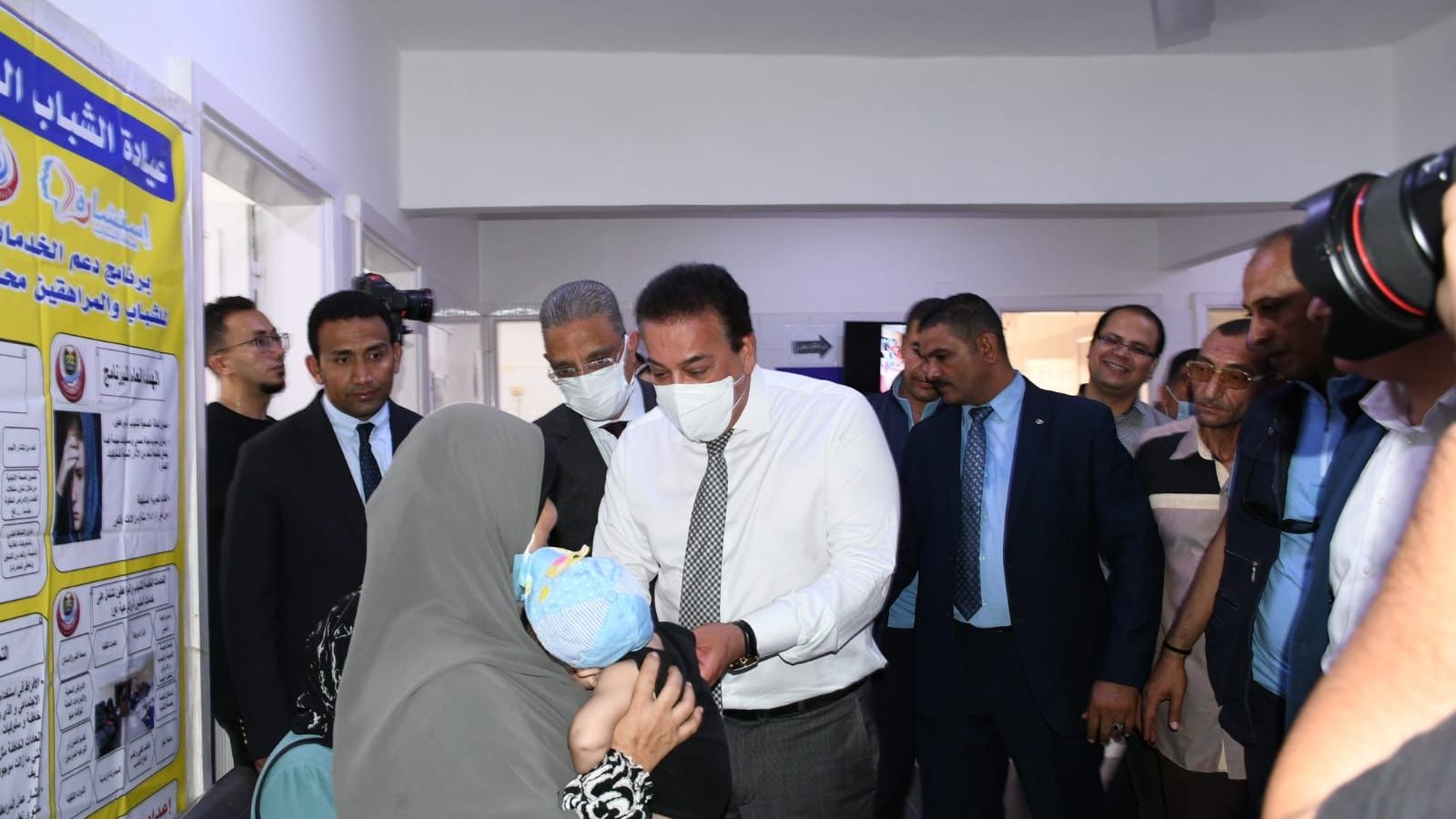 وزير الصحة ومحافظ الفيوم اثناء تفقد اعمال الحملة