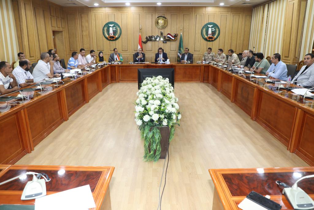 اجتماع محافظ المنوفية 