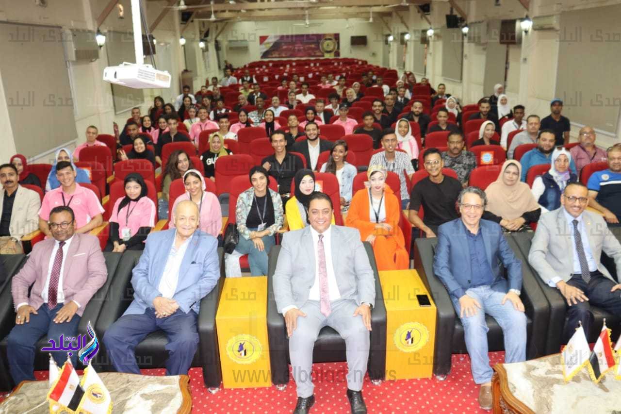 مهرجان الفنون الشعبية الأول لطلاب الجامعات المصرية