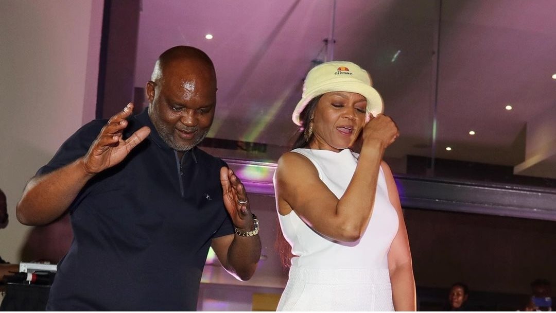 موسيماني وزوجته