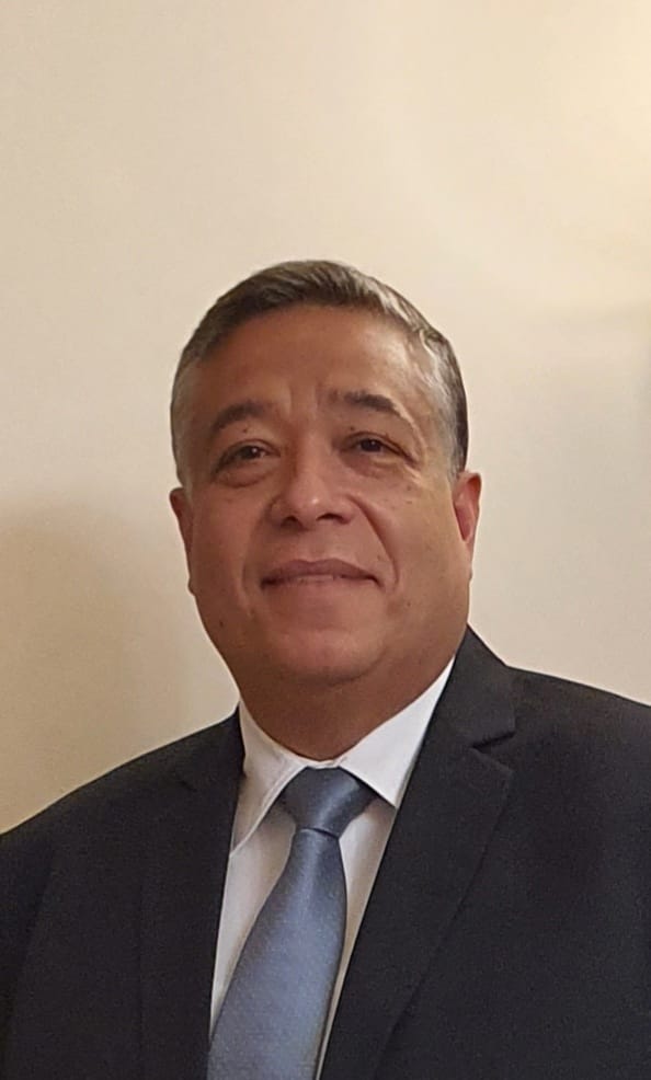 الدكتور ياسر مصطفي 