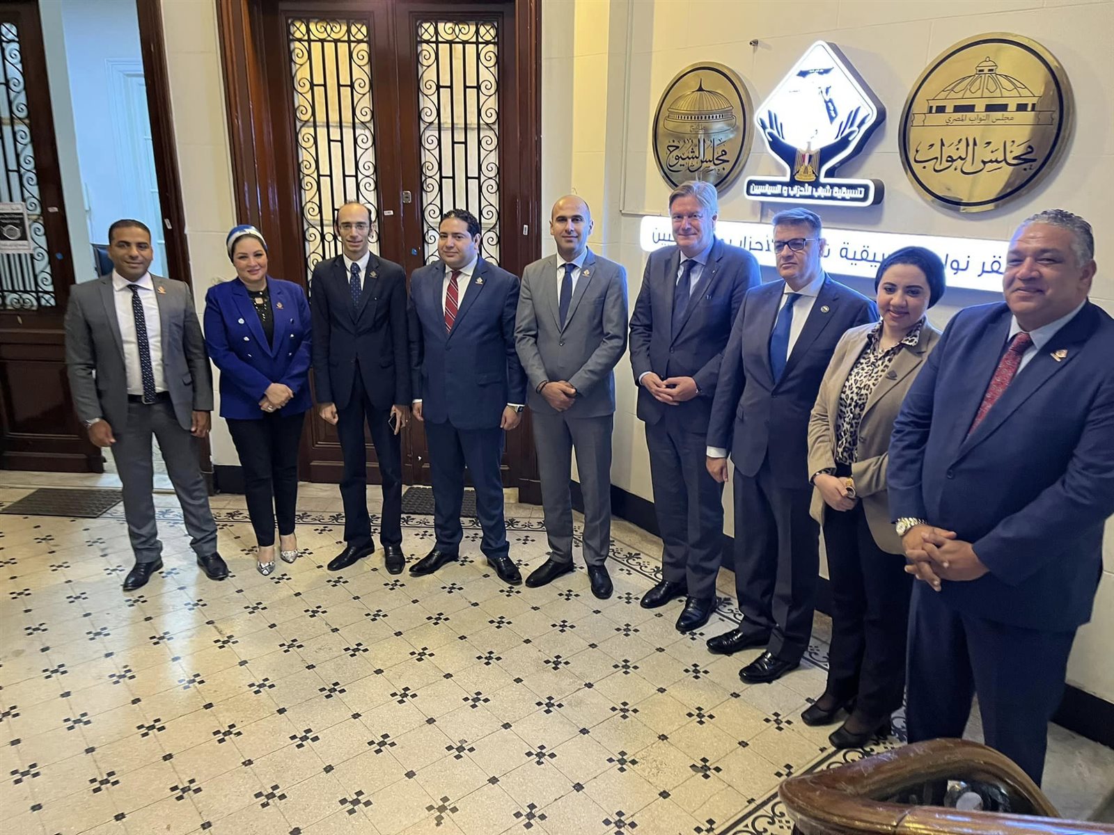 وفد التنسيقية يلتقي نائب بالبرلمان الأوروبي