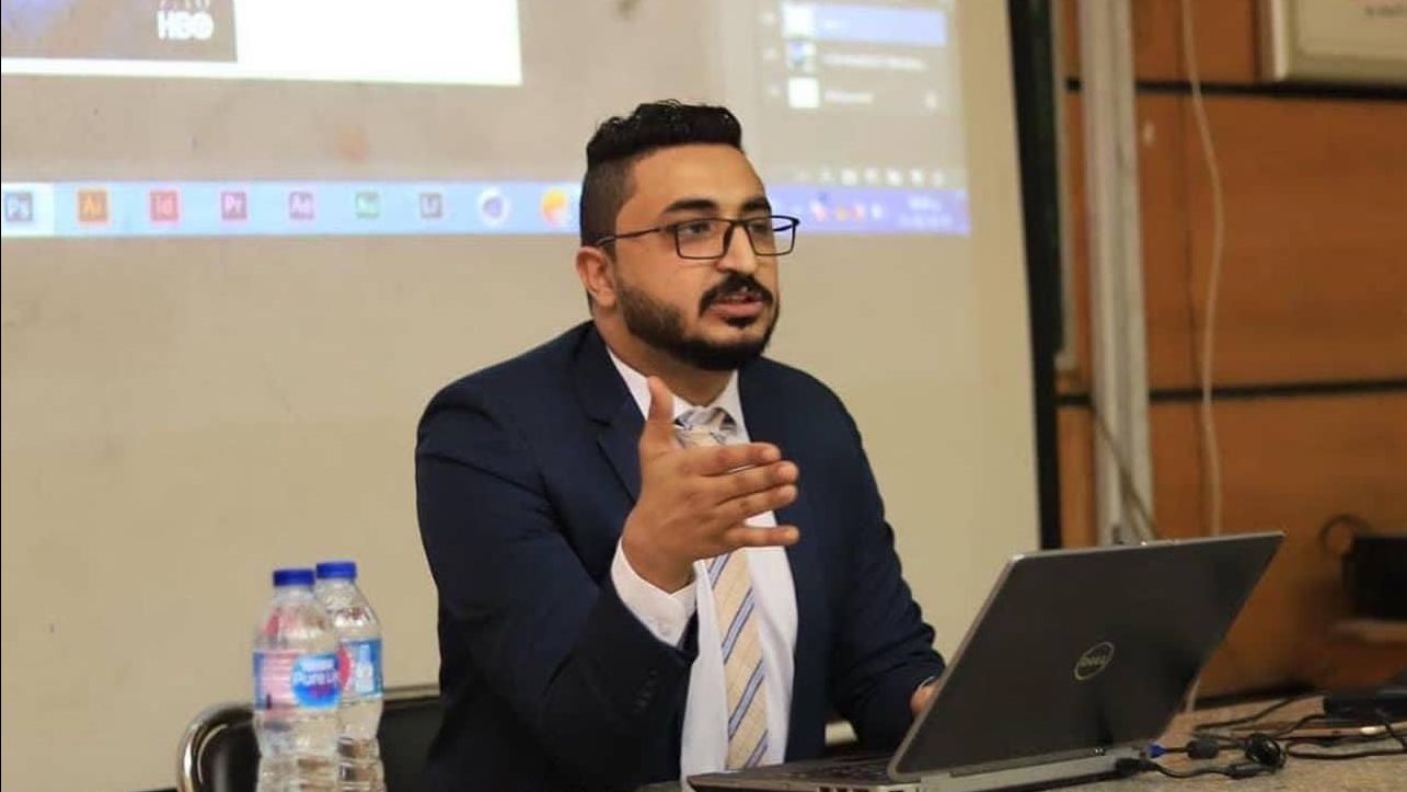 مصمم الجرافيك إسلام علاء الدين