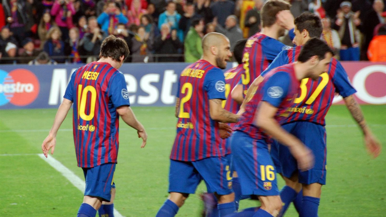 برشلونة
