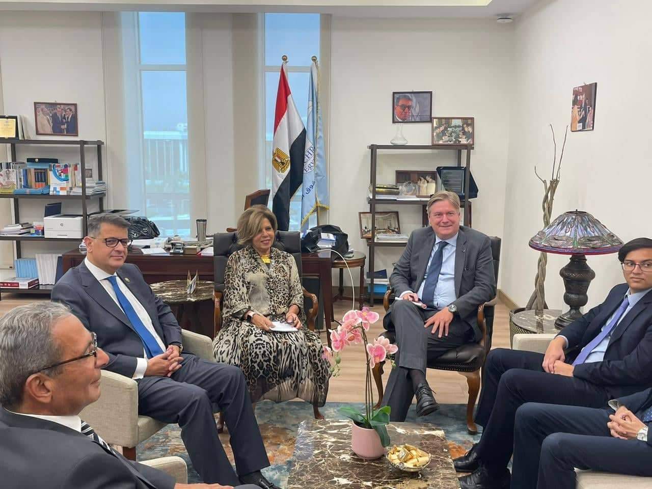 النائب طارق رضوان خلال الزيارة 