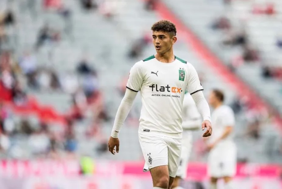 اللاعب مصطفى اشرف