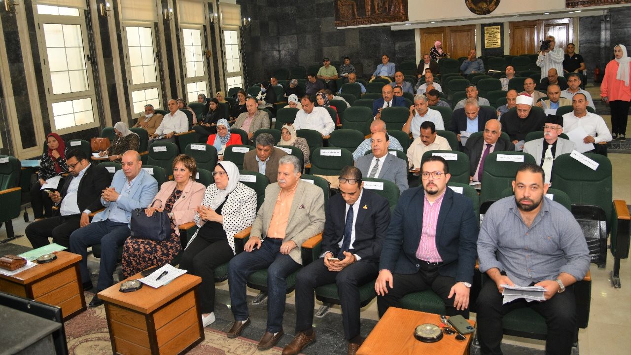 محافظ الغربية