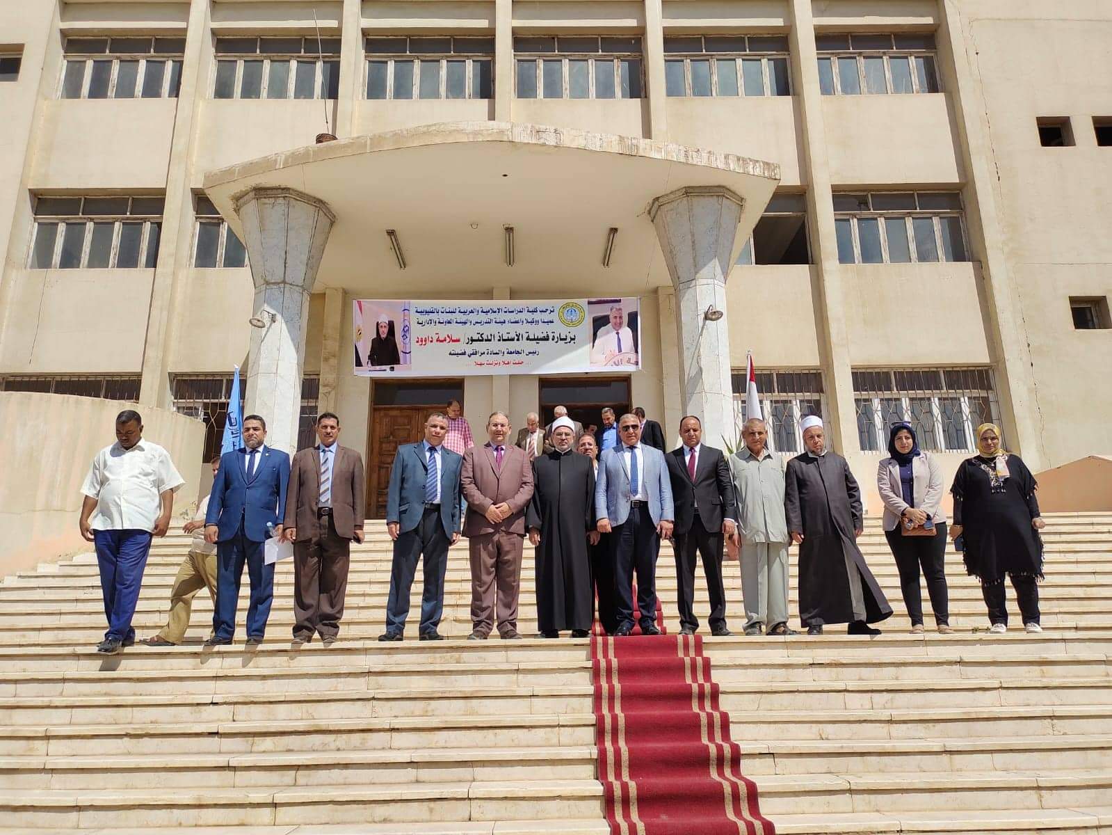 د.سلامة داود خلال الجولة