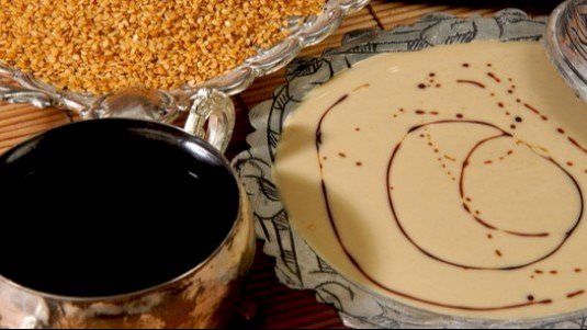 عسل و طحينة 