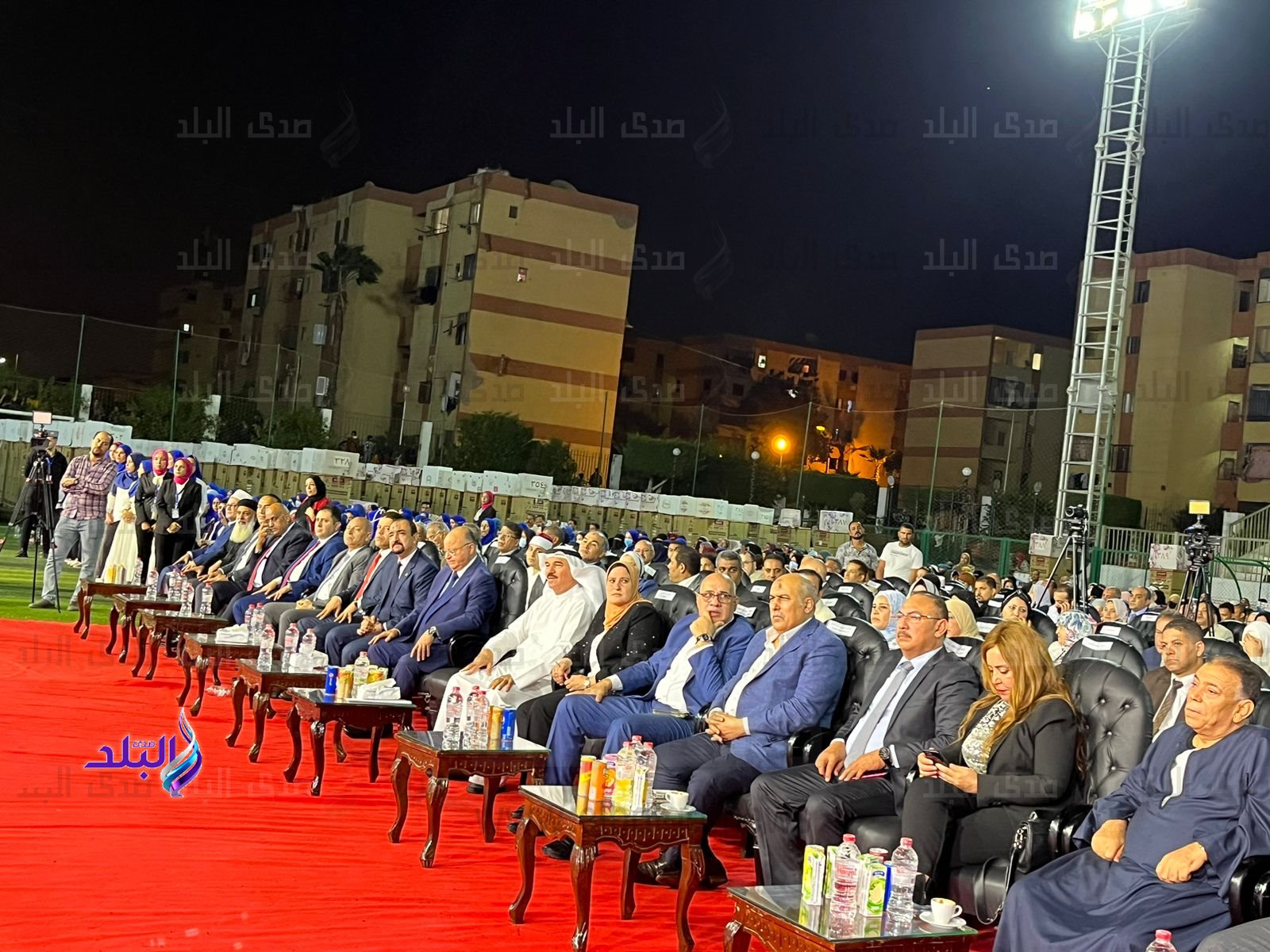 احتفالية تسليم الأجهزة الكهربائية والمفروشات لـ400 عروس 