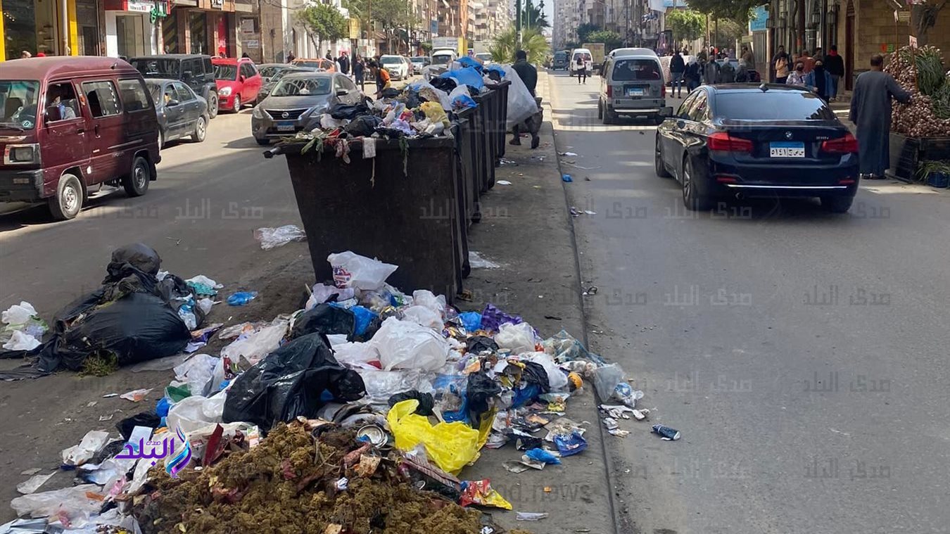 انتشار القمامة بحي العجمي