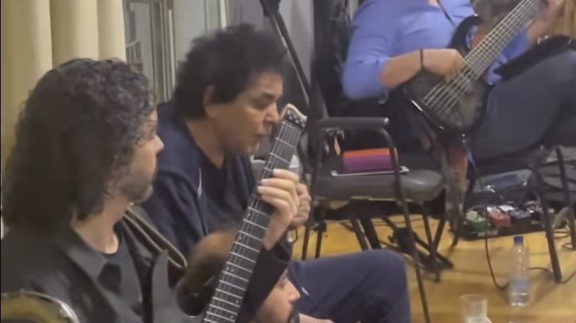 محمد منير 