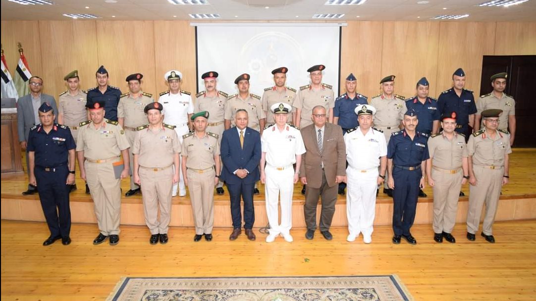 صورة من توقيع البروتوكول
