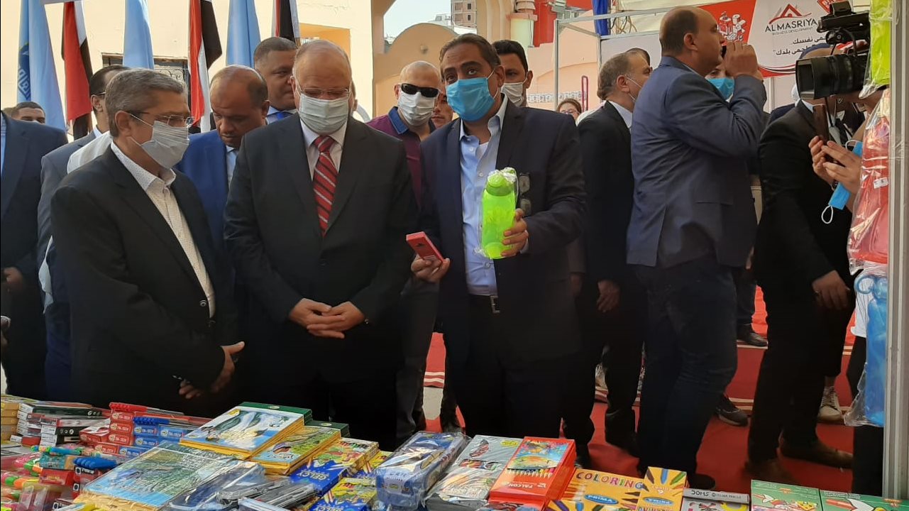  افتتاح معرض مستلزمات المدارس
