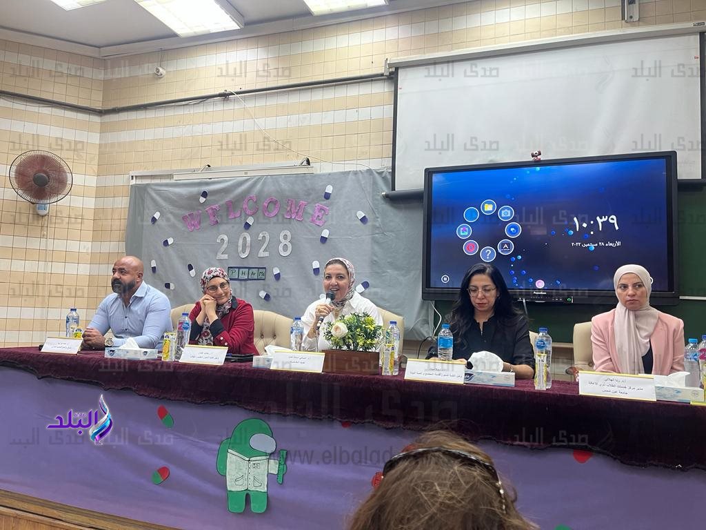 صيدلة عين شمس تستقبل طلابها الجدد للعام الدراسي الجديد 