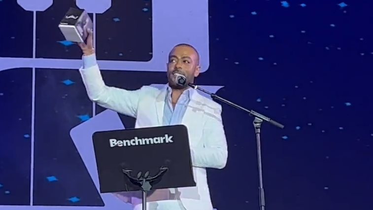 تامر عاشور 